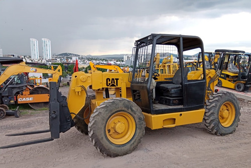 Manipulador Telescopico Caterpillar Th82