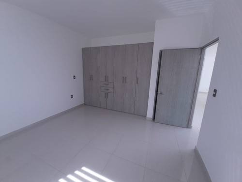 Imagen 11 de 25 de Rento Residencia De Autor En Cumbres Del Lago, 3 Recs, Jardí