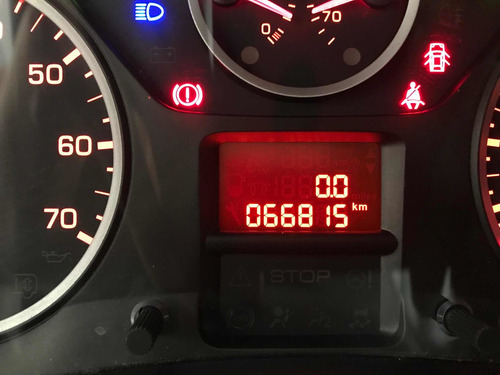 Imagen 13 de 14 de Peugeot Partner Tepee 2019 1.6 Outdoor 7 Pas. Mt