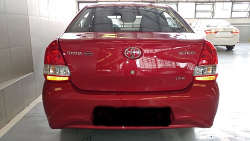 Toyota Etios 1.5 Sedan X