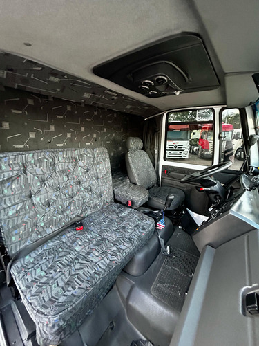 Caminhão Ford Cargo 816 Plataforma 2013