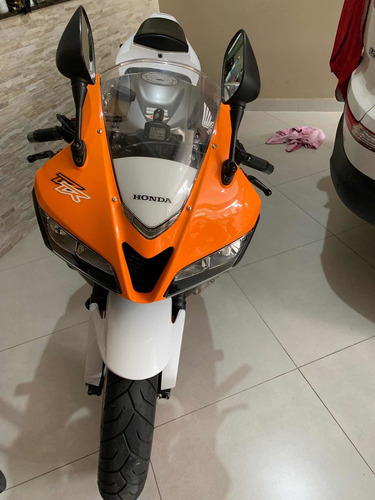 Imagem 4 de 9 de Honda Cbr 600 Rr