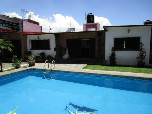 Imagen 1 de 14 de Bonita Casa En Un Solo Nivel En Ahuatepec, Cuernavaca