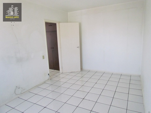 Imagem 5 de 12 de Apartamento No Ipiranga Com 1 Dormitório E 1 Vg | M1581