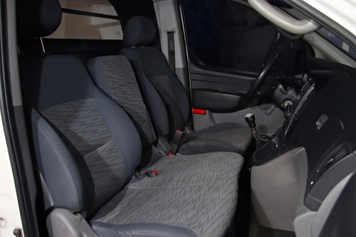 Hyundai H1 Furgon Impecable Permuto Financio