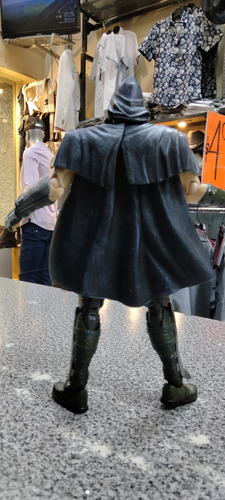 Dc Robin, Arkham City, Play Arts Kai!! (Usado)
