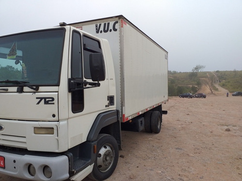 Imagem 2 de 15 de Ford Cargo 712