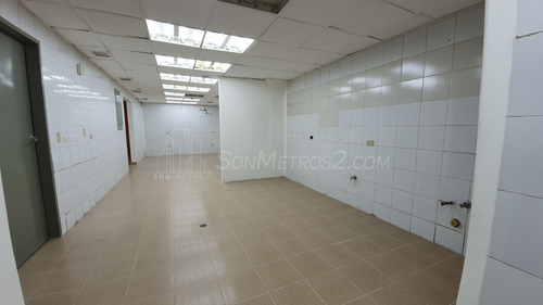 Imagen 2 de 14 de Local En Venta La Urbina