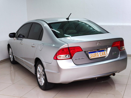 Imagem 4 de 6 de Honda Civic 1.8 Lxl 16v Flex 4p Manual