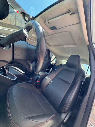 Chevrolet Onix 1.0T Premier Red Line At
