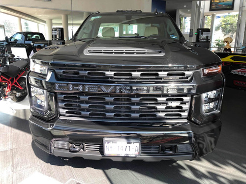 Imagen 2 de 9 de Chevrolet Silverado 6.6 L 3500 Cab/reg