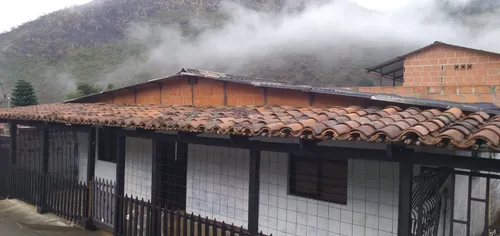 Finca Con 40 Metros A Orilla De La Via Principal Yumbo La Cumbre