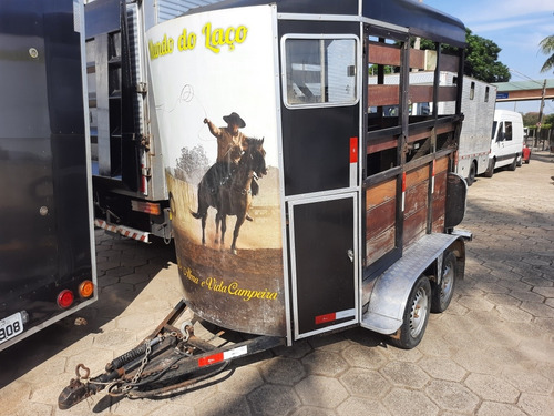Imagem 2 de 8 de Reboque Para 2 Cavalos