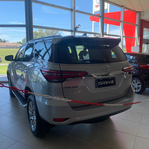 Toyota Sw4 2021 2.8tdi 207cv Blindado Rb3 360 Bullet Proof