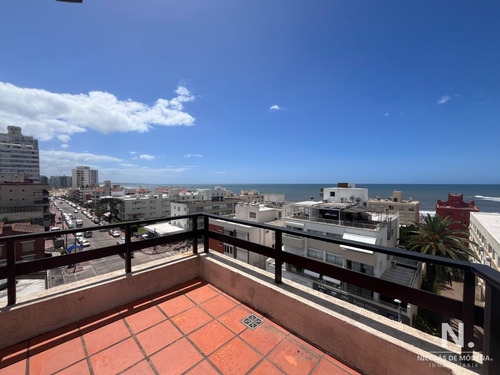 Vende Apartamento De 4 Dormitorios En Peninsula- Punta Del Este