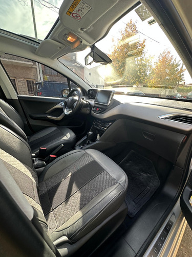 Peugeot 208 1.6 Feline Tiptronic