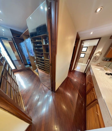 Imagen 11 de 17 de Vendo Apto 400m2 3h+s/5b/5p Colinas De Valle Arriba 5338