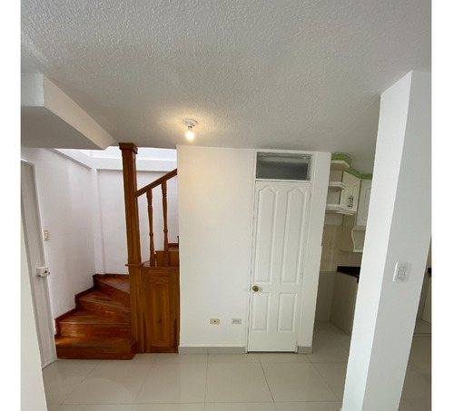 Imagen 6 de 20 de Casa En Venta Sector Puente 2 Via Los Chillos En Conjunto