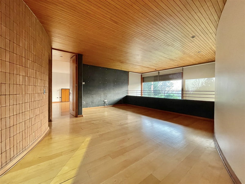 En Condominio: Vía Aurora, Lo Curro, 2.400 M2 Terreno