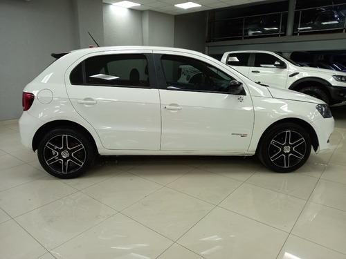 Imagen 2 de 15 de Vw Gol Trend 1.6 Sportline 5p 2015