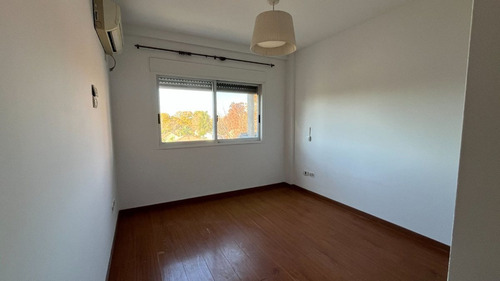 Dpto. Venta 3 Amb. 2 Baños. Cochera. Balcón. Vista