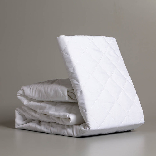 Distrihogar protector de colchón Hotel Experience Quilted impermeable color blanco diseño de la tela liso