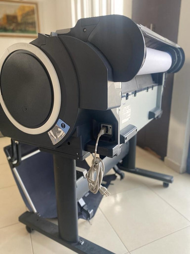 Plotter 24 Pulgadas Marca Canon, Mod. Ipf670 Series Con Base