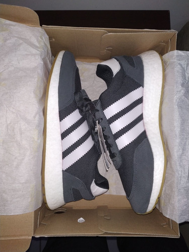 Tenis adidas Iniki I-5923 Cinza N41