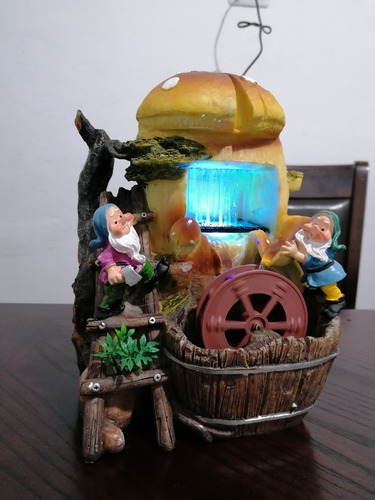 Pileta Decorativa De Enanitos