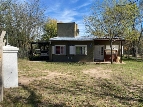 Casa En Venta. 2 Dorm. Villa Ciudad Parque