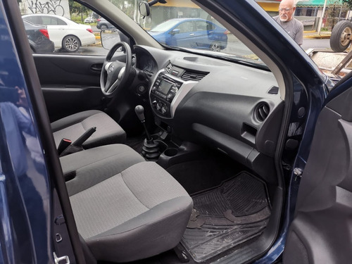 Imagen 11 de 15 de Np 300 Modelo 2019