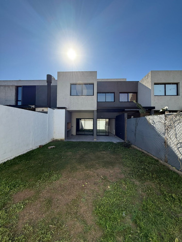 ¡imperdible! Dúplex En Alquiler En La Luisita 3 Dormitorios Y Excelente Ubicación