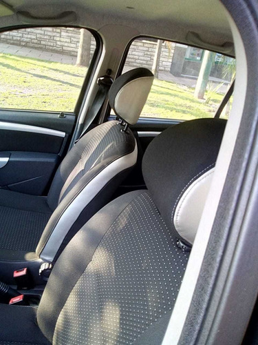 Renault Sandero Stepway 1.6 Confort 105cv 2011