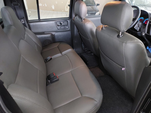 Chevrolet S-10 2.4 MPFI EXECUTIVE 4X2 CD 8V FLEX 4P MANUAL
