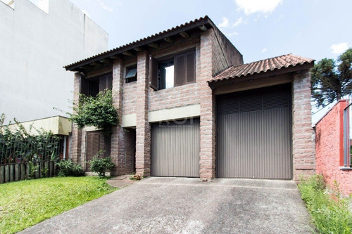 Casa Em Camaquã Com 4 Dormitórios - Lu430001