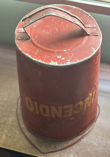 Balde Contra Incendio Vintage (Usado)