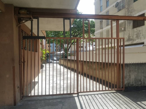 Imagen 14 de 21 de Lindo Apartamento Venta Los Caobosmls #23-19293
