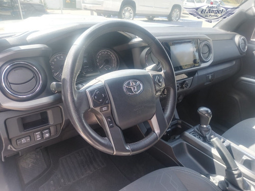 Imagen 12 de 15 de Toyota Tacoma 2017 3.5 Trd Sport At