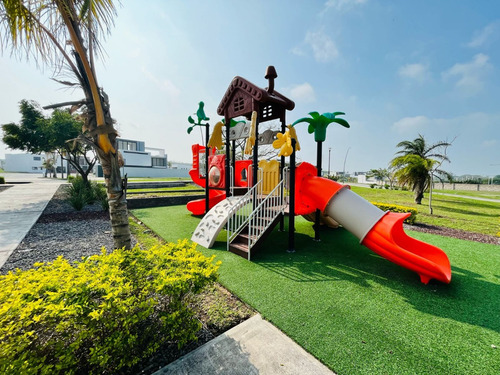 Casa En Venta En Veracruz De 1 Piso Fracc. Lomas Del Dorado, Boca Del Río.