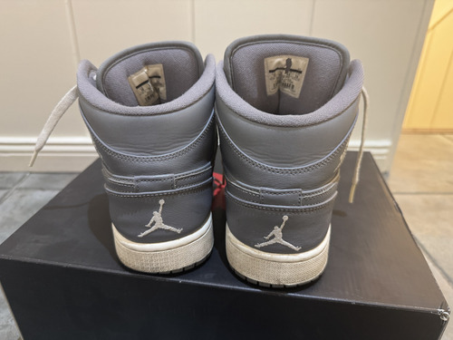 Nike Jordan 1 Hi Retro Adidas Vans New Balance Puma Asics (Usado)