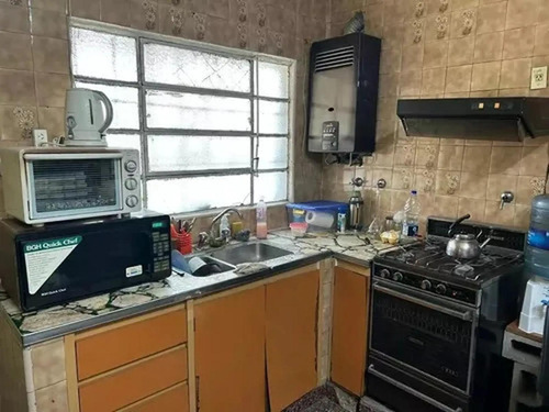 Casa En Venta - 2 Dormitorios 1 Baño - 150mts2 - Moron