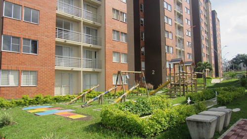 Imagen 1 de 15 de Venta De Apartamento En San Silvestre Pereira