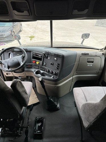 2016 Freightliner Cascadia Evolution 125 Manual