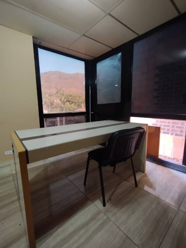 Imagen 6 de 10 de Oficina En Alquiler Torre Trébol En Lomas Del Este