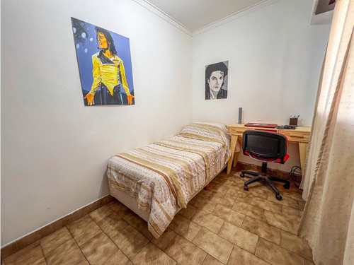 Casa Ph 3 Amb. (p.a) Con Terraza- Av. J. P. Ramos Y San Salvador