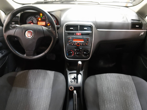 Fiat Punto 1.8 Essence 16v Flex 4p Automatizado