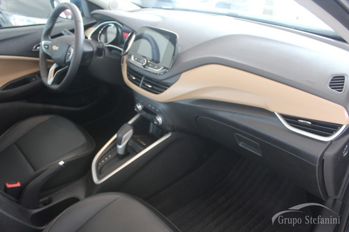 Imagem 5 de 9 de Chevrolet Onix Plus 1.0 Premier I