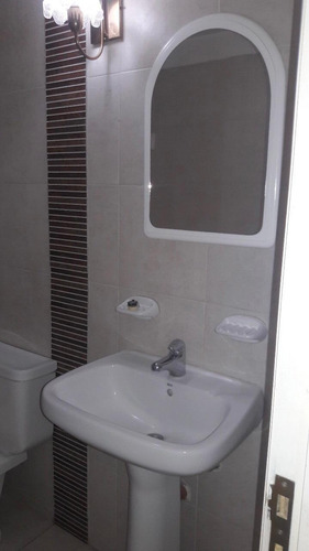 Imagen 12 de 14 de Depto 2 Dormitorios 2 Baños Cocina Living Cochera Y 2 Patios