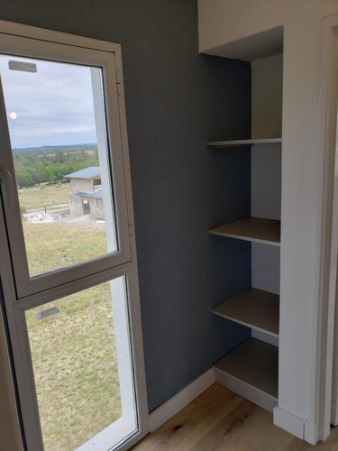Casa En Venta - 2 Dormitorios 2 Baños - Cochera - 300mts2 - Los Reartes, Córdoba
