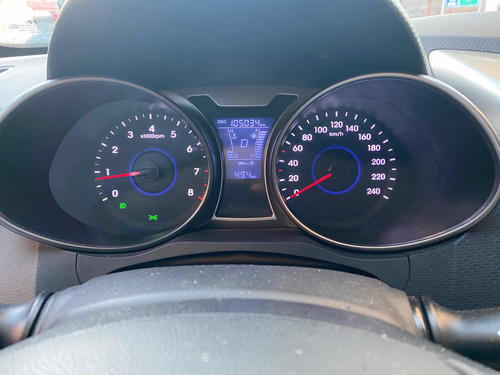 Hyundai Veloster 1.6 130cv At 2013